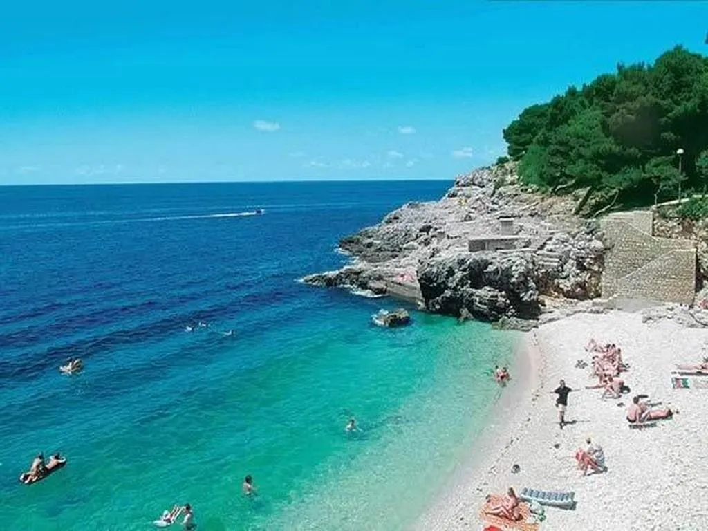 Beach, Saric, Istria