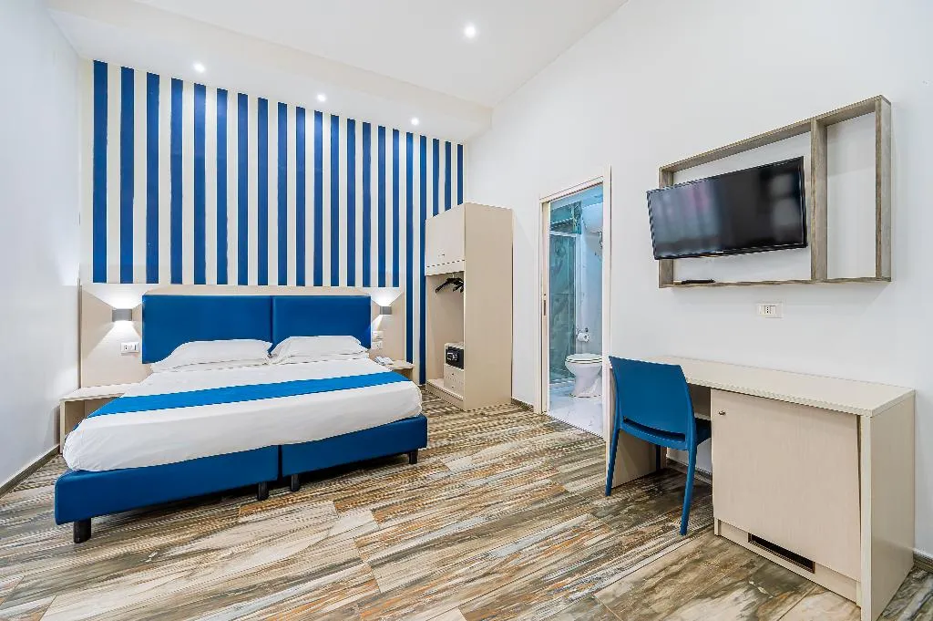 Room, Napoli'S Gold, Naples