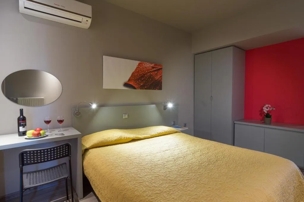 Room, Vergina, Halkidiki