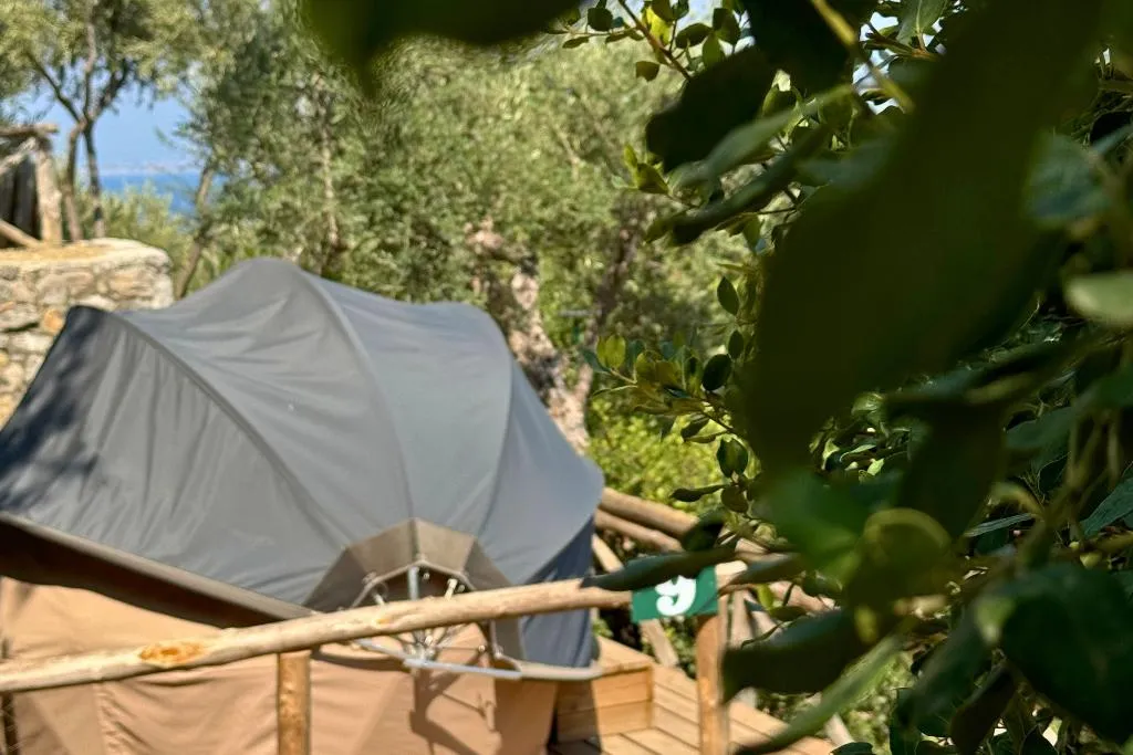 Tent ONE BED Room, Hostel & Glamping Santa Fortunata, Naples