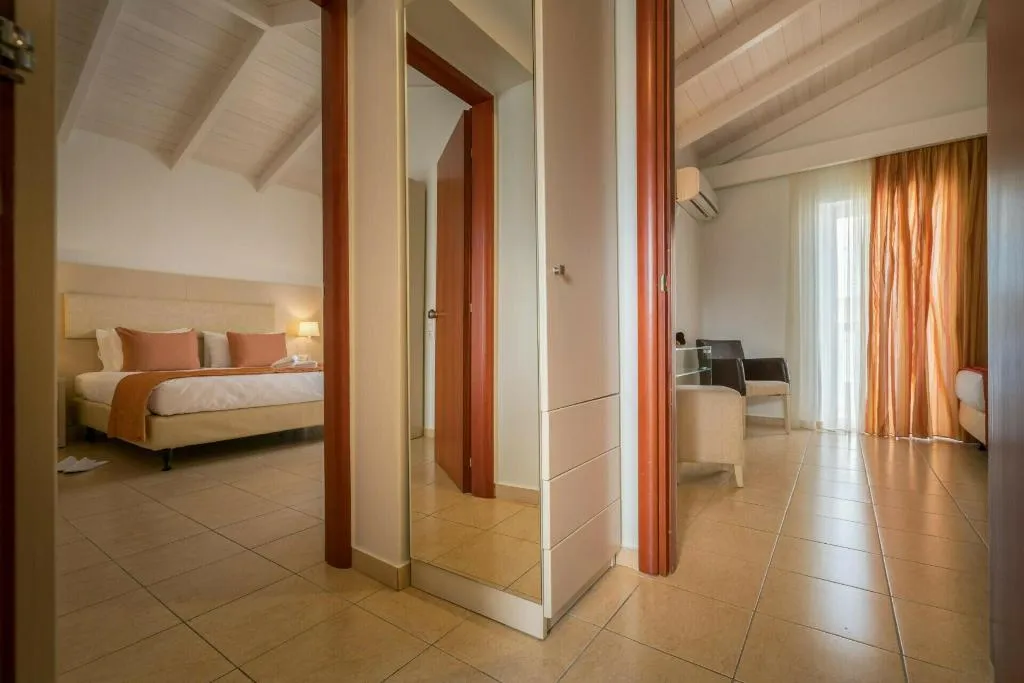 SUITE WITH BALCONY Room, Galaxy Beach Resort BW Premier Collection, Zante