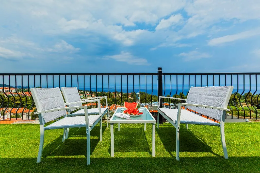 SUITE DELUXE SEA VIEW Room, Kriopigi Hotel, Halkidiki