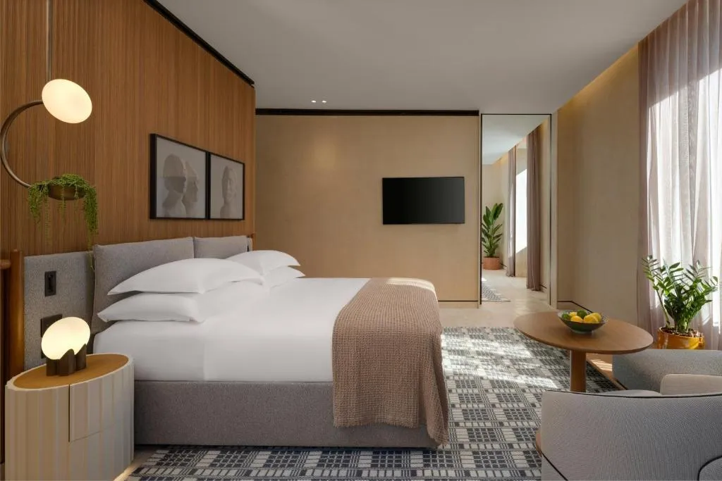 SUITE KING SIZE BED Room, Six Senses Rome, Rome