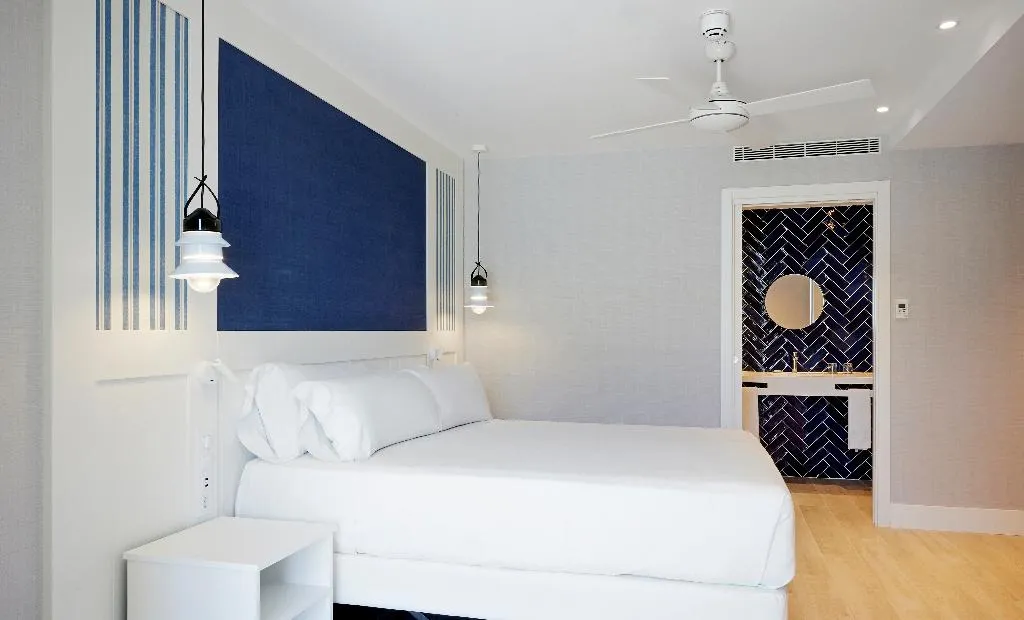 Double or Twin PREMIUM GARDEN VIEW Room, Catalonia Mirador des Port, Menorca