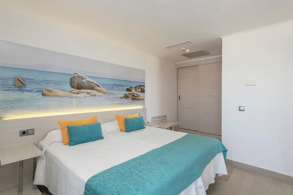 DOUBLE SINGLE USE STANDARD Room, Obelisco, Majorca
