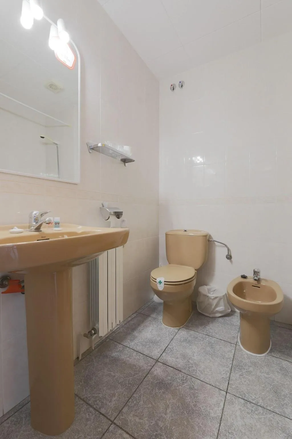 Room, Hostal Montserrat, Barcelona