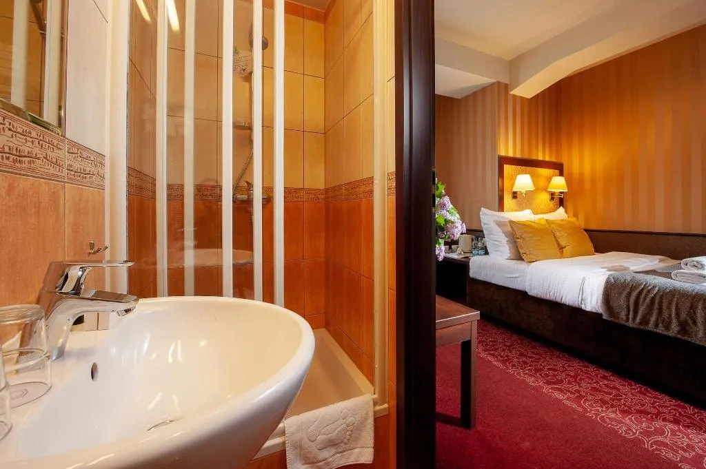 SINGLE STANDARD Room, Hotel Wielopole, Krakow