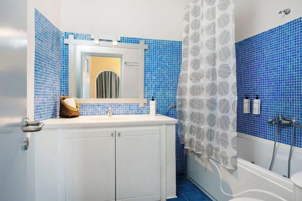 Room, Kastro Suites, Santorini