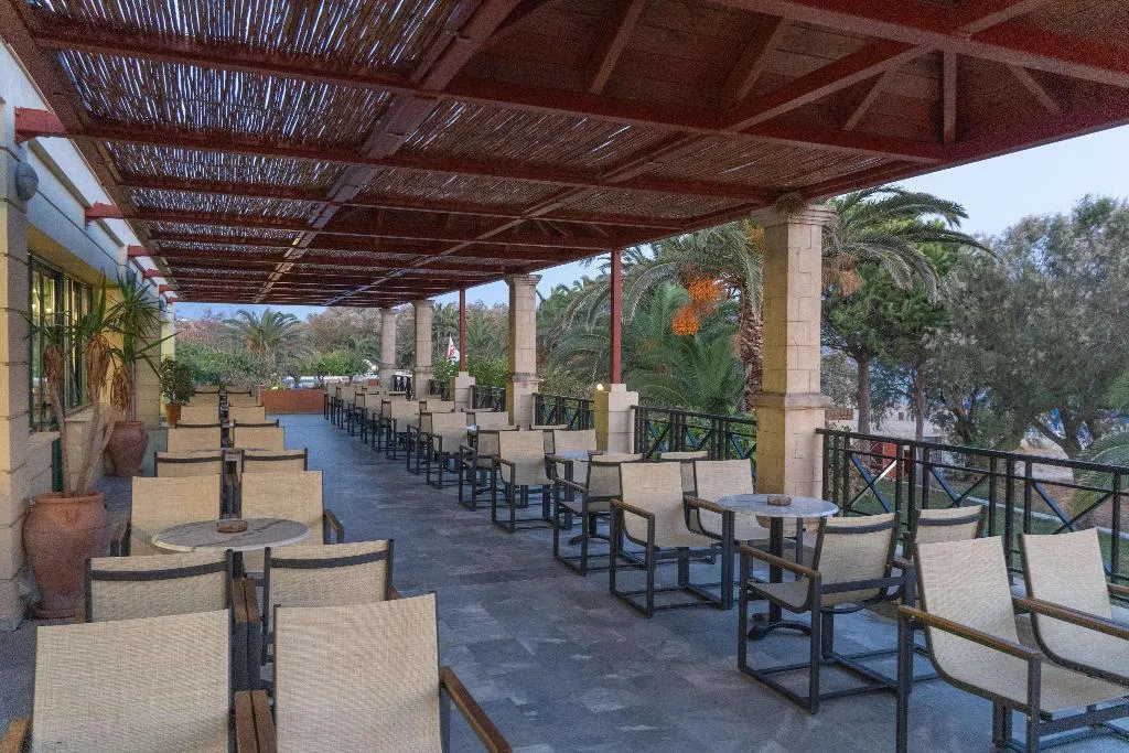 Bar, Mare Monte Beach, Crete