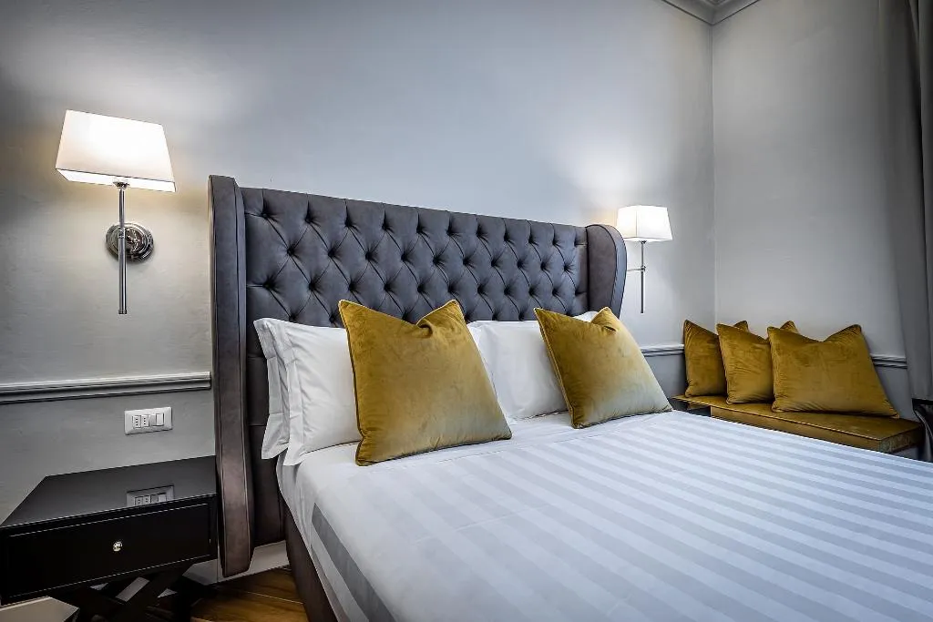 QUADRUPLE SUPERIOR Room, Hotel Ungherese Small Luxury Hotel, Florence