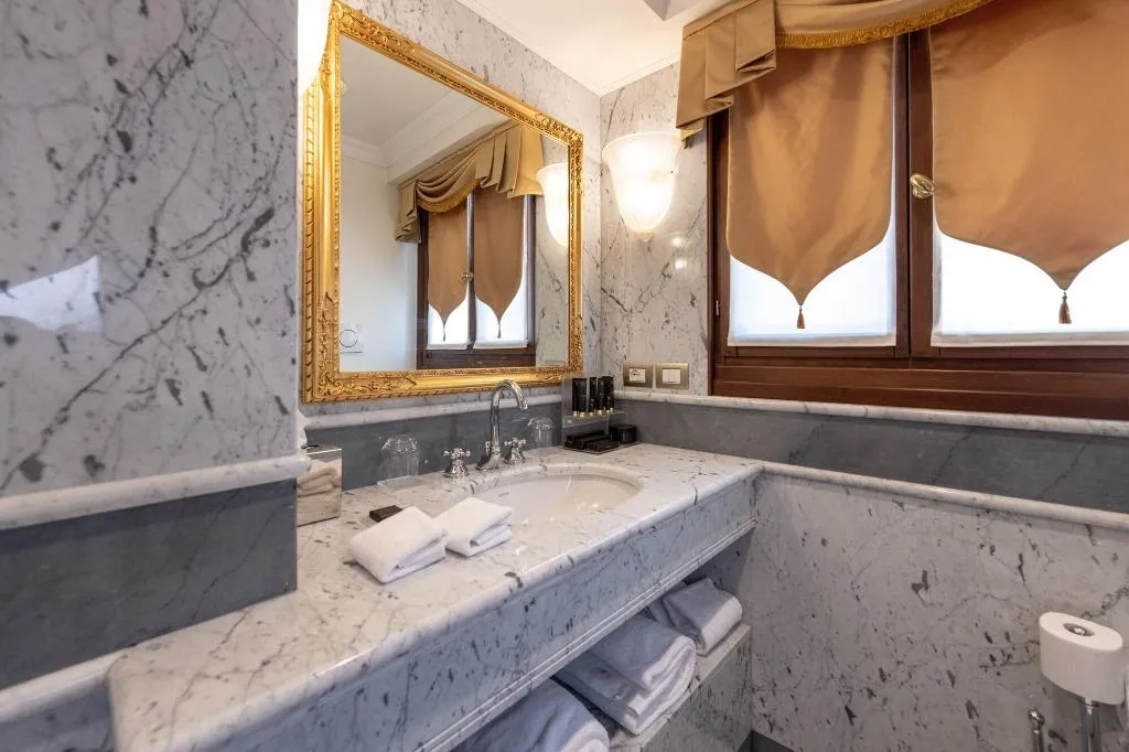SUITE DELUXE Room, Cà Bonfadini Historic Experience, Venice