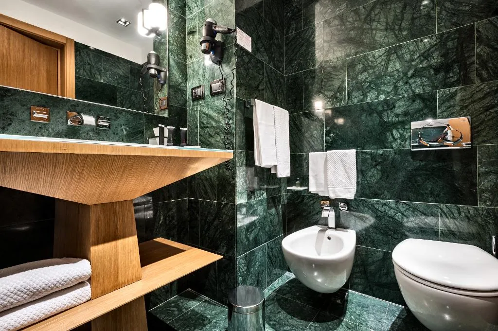 TWIN STANDARD Room, Crowne Plaza Milan City, Milan