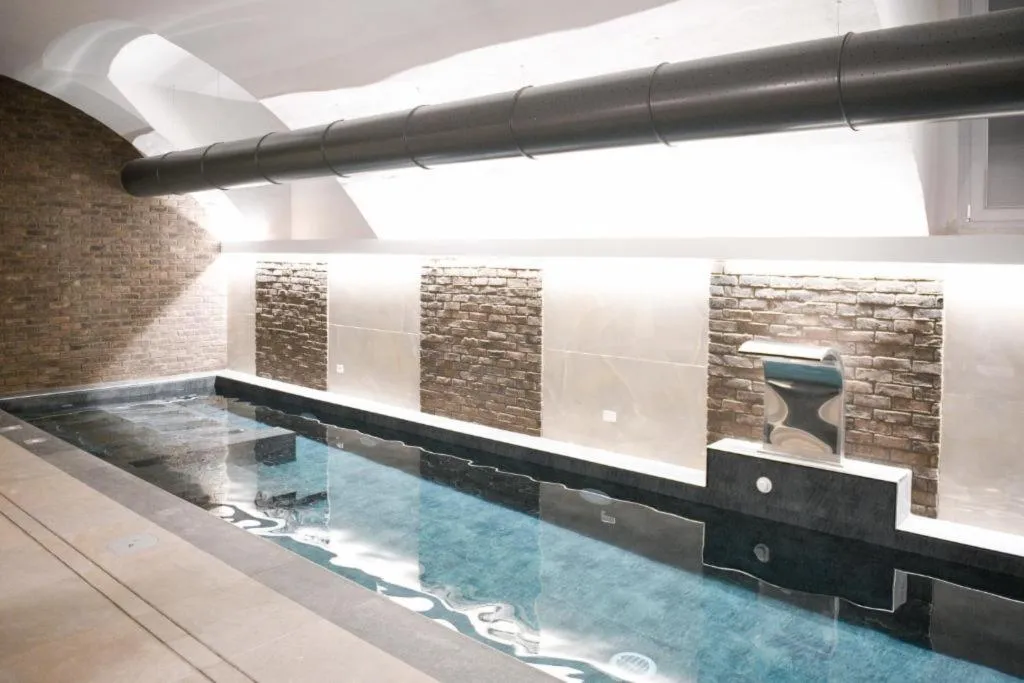Sports and Entertainment, Palazzo Santo Spirito, Milan