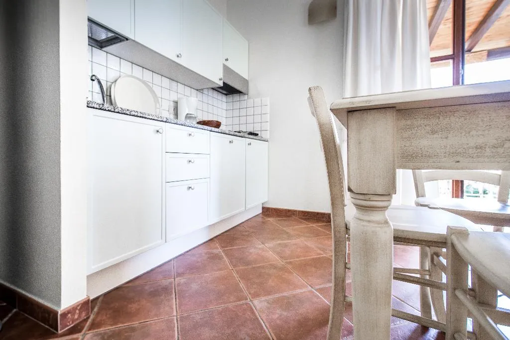 APARTMENT CAPACITY 2 Room, Borgo Degli Ulivi Residence, Cagliari