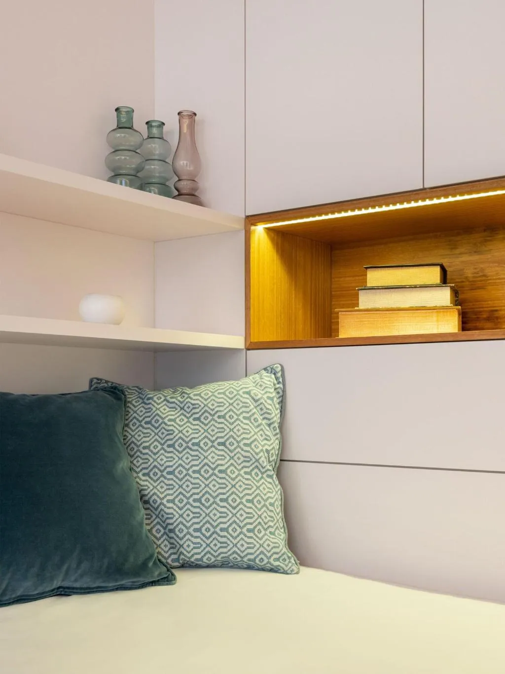 Room, Domum, Porto