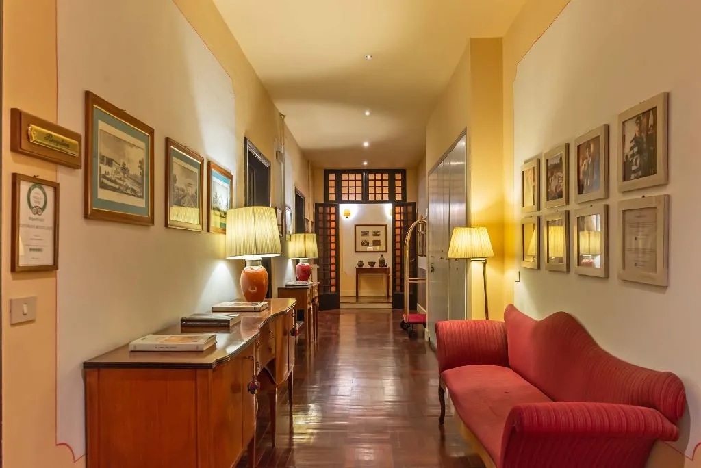 Lobby, Hotel Bonifacio, Florence