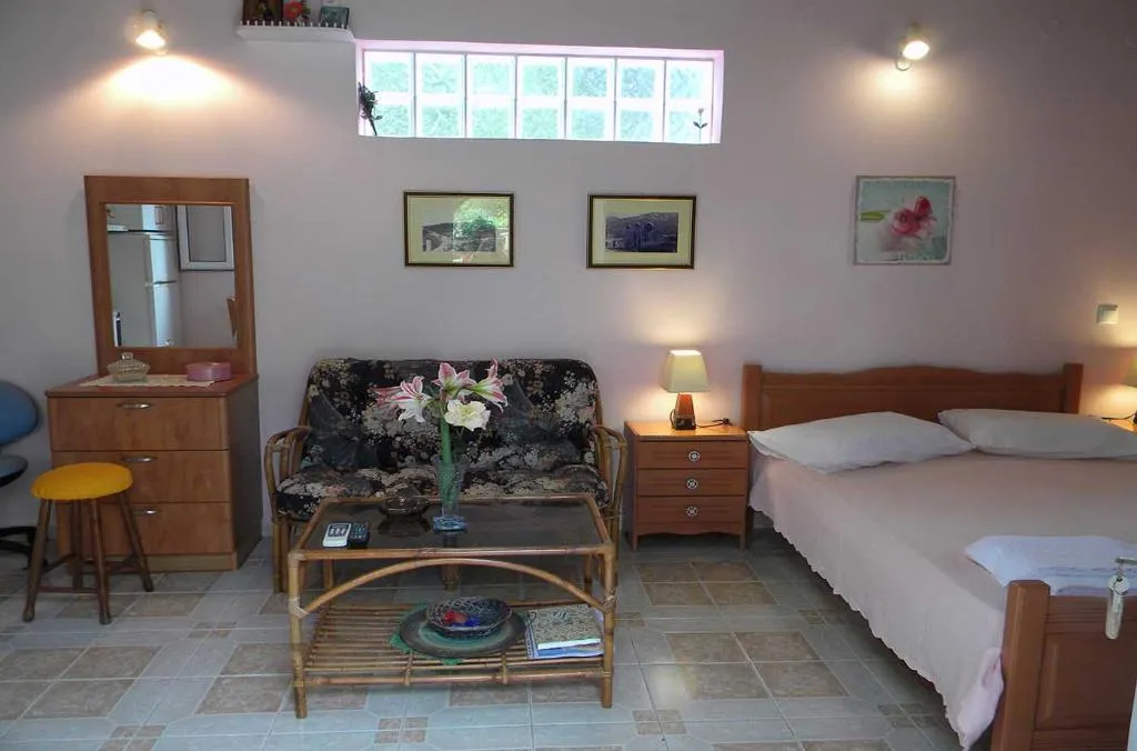 STUDIO STANDARD Room, Victoria Apartments, Kefallinia