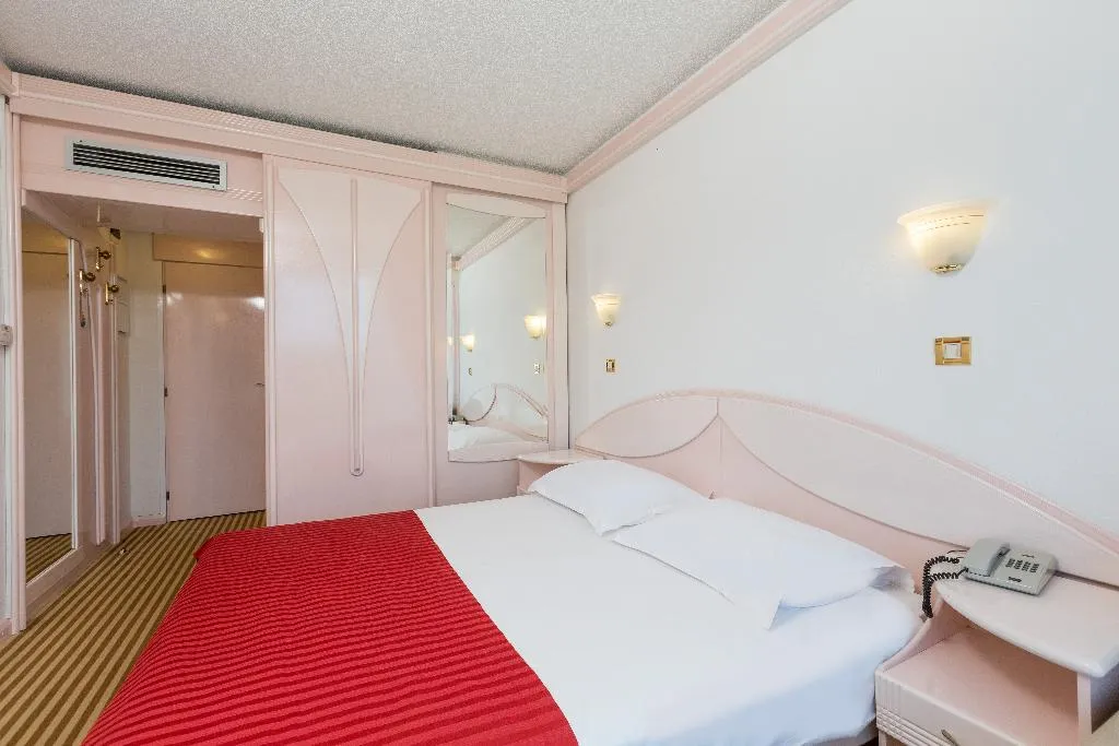 DOUBLE SINGLE USE SIDE SEA VIEW Room, Hotel Zorna Plava Laguna, Istria