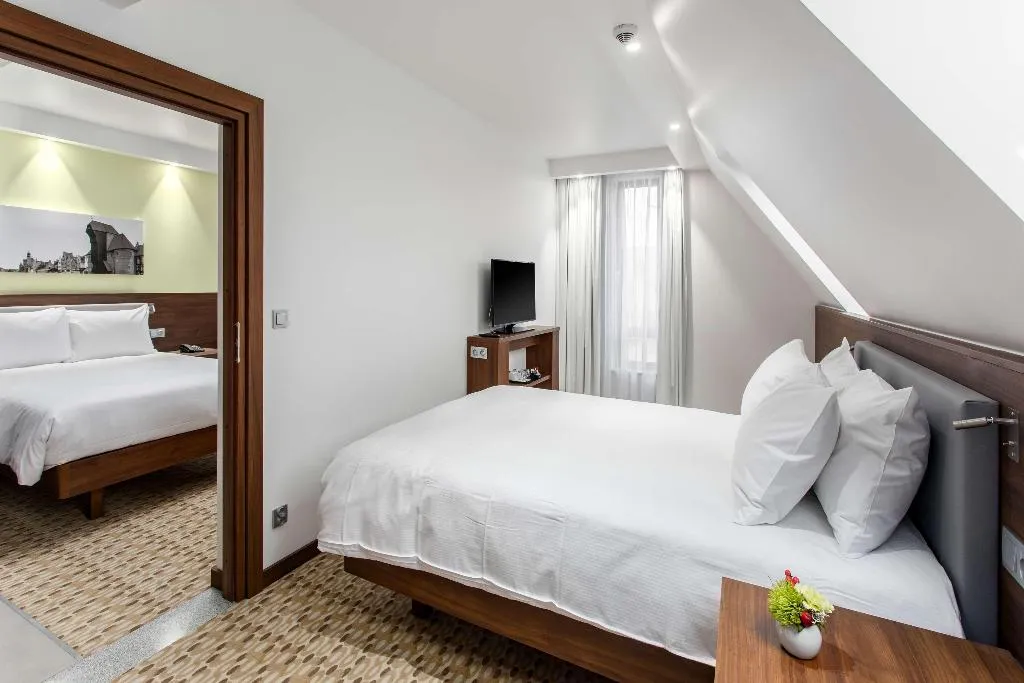 FAMILY ROOM CONNECTING ROOM Room, Hampton by Hilton Gdansk Oliwa, Gdansk