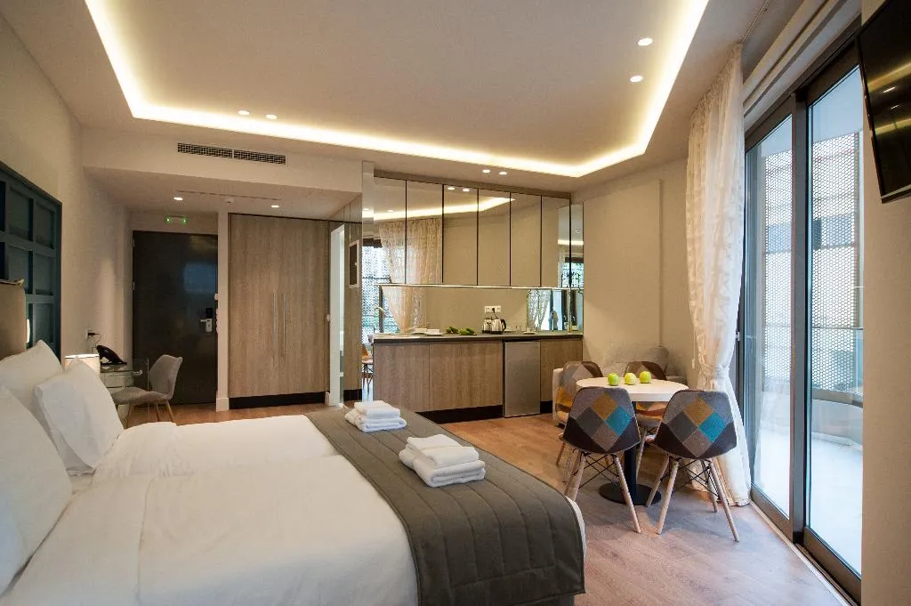 SINGLE LUXURY Room, Athens Platinum Rooms And Suites, Athens