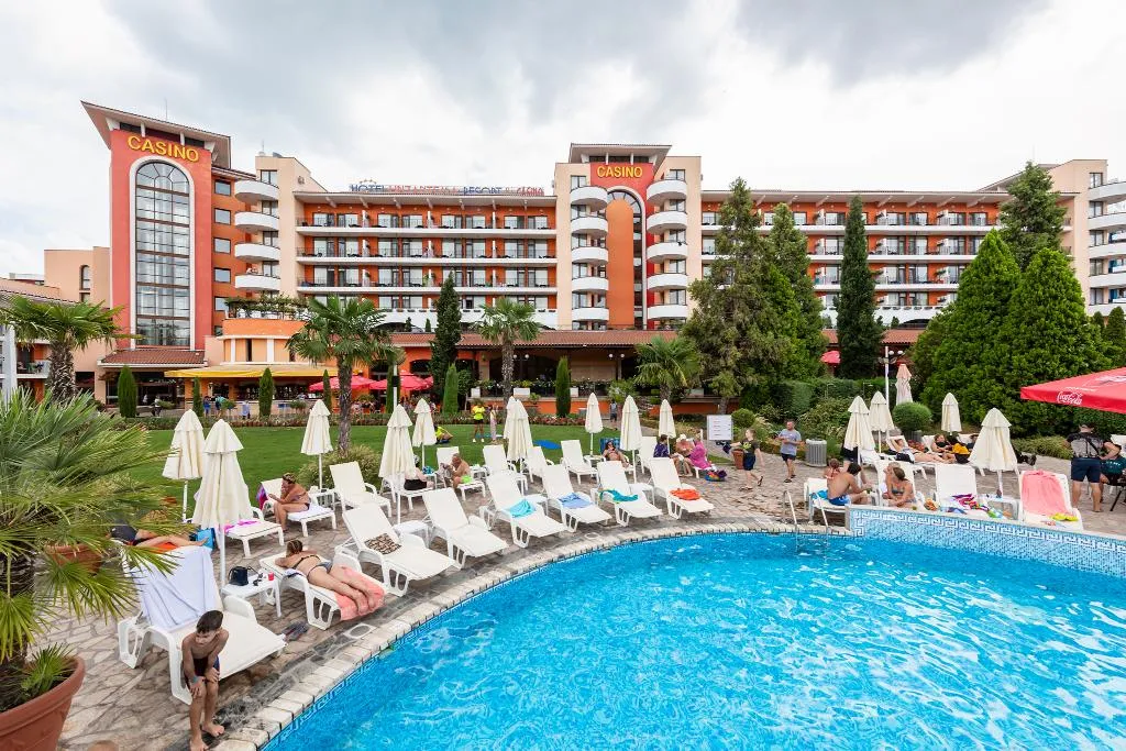 Pool, Hrizantema, Bourgas