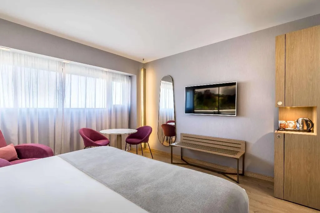 Room PREMIUM SUPERIOR Room, Barcelo Malaga, Costa Del Sol