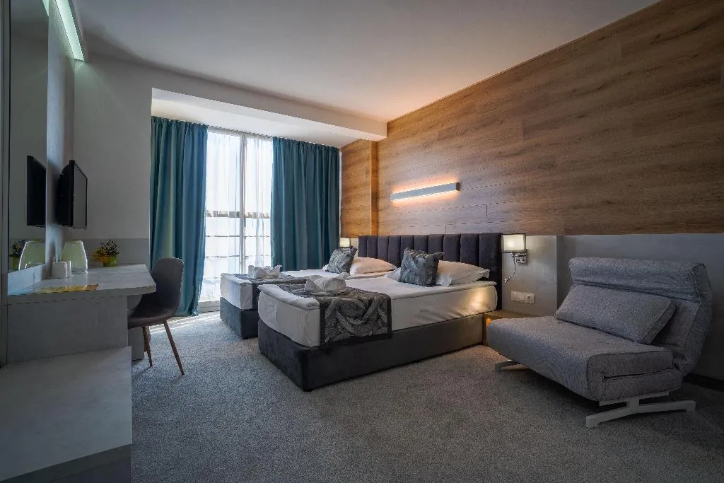 DOUBLE PARK VIEW Room, Hotel Havana, Varna