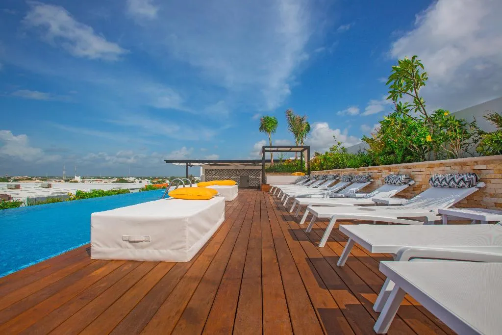 Terrace, KLR The City Condos by Sercotel, Playa Del Carmen