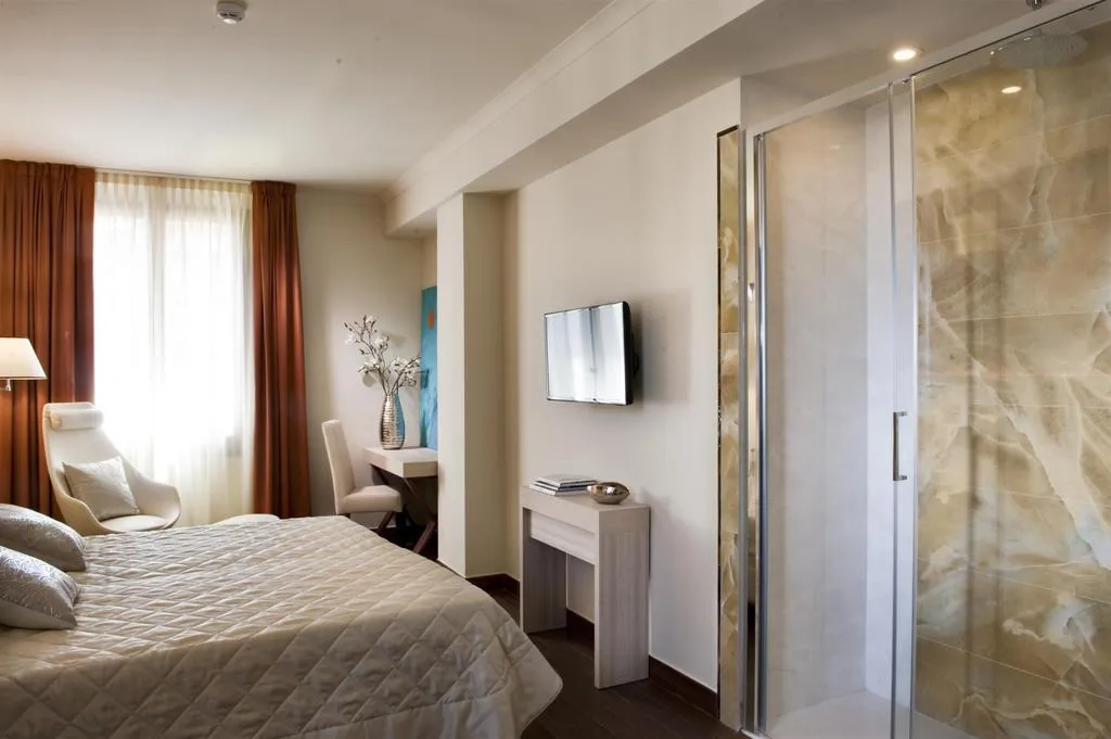 Double or Twin SUPERIOR Room, Della Signoria Hotel, Florence
