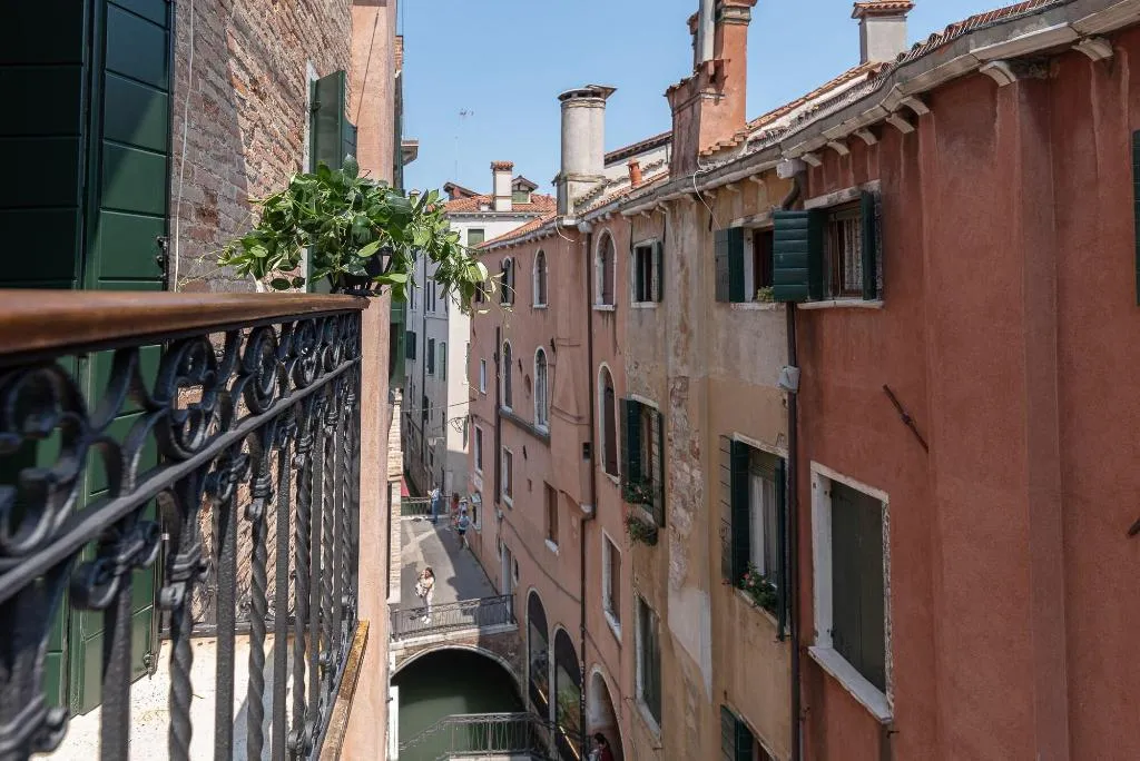 Room, La Finestra sulle Beccarie, Venice