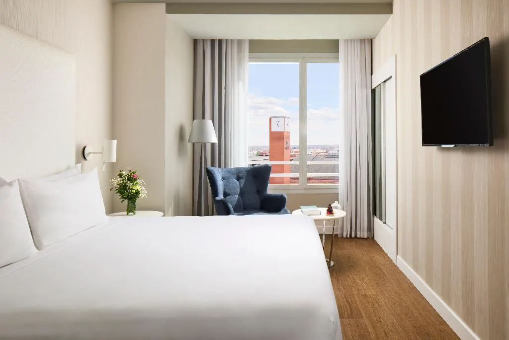 DOUBLE SUPERIOR Room, NH Madrid Atocha, Madrid