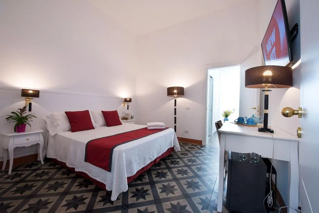 Room, Amalfi Luxury House, Naples