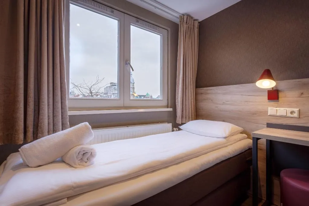 Room, Amsterdam Downtown Hotel, Amsterdam