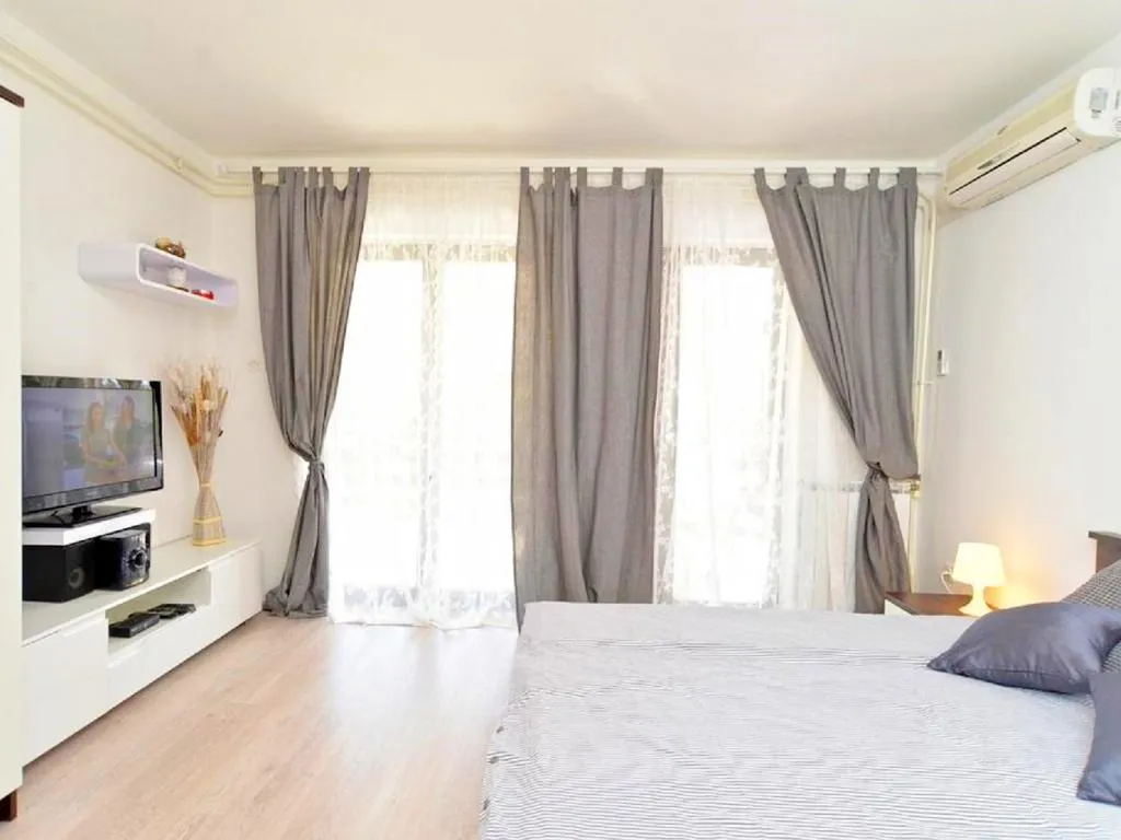 APARTMENT CAPACITY 4 Room, Apartments Miljenko, Istria
