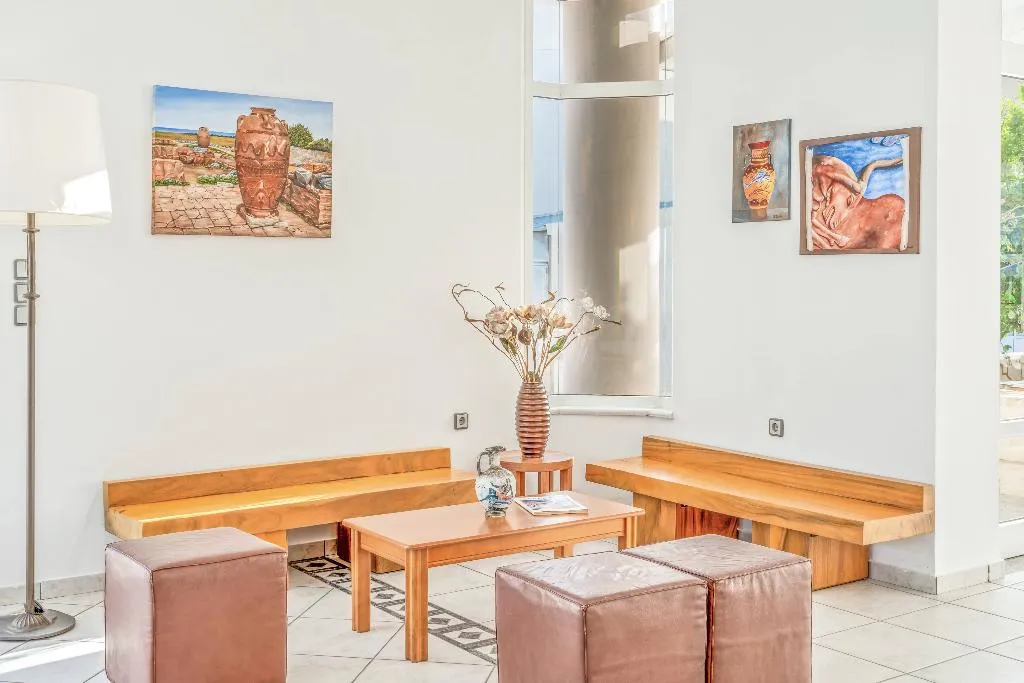 Lobby, Maria Rousse, Crete