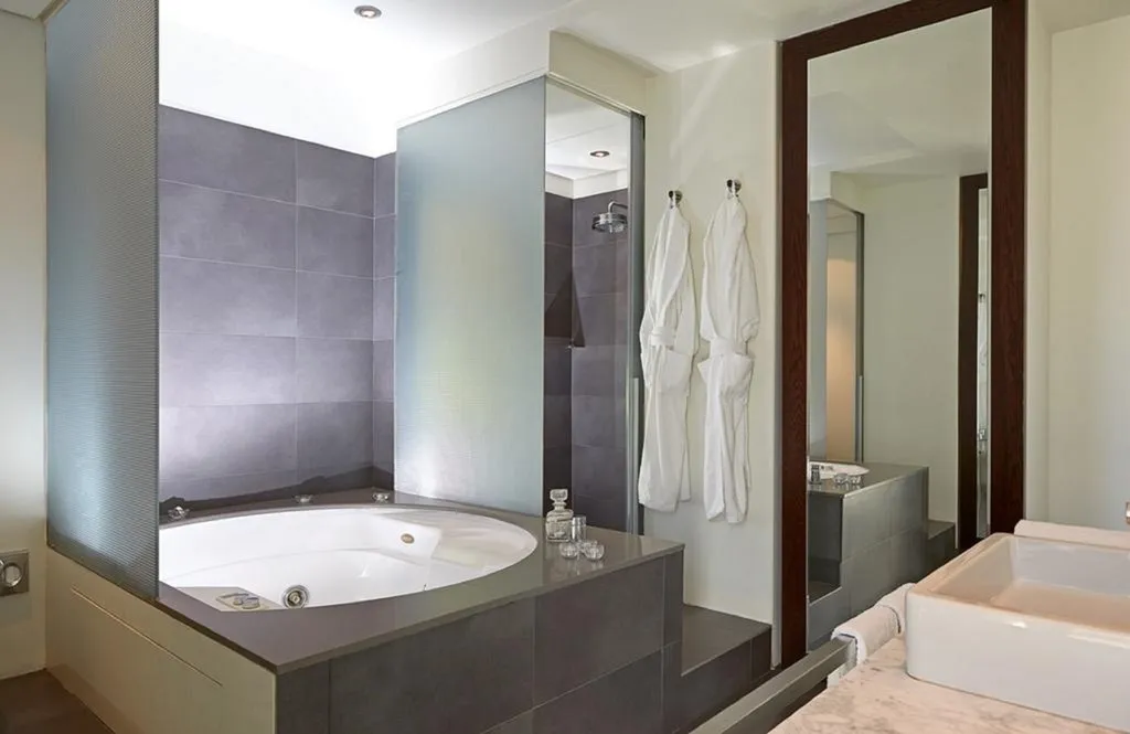 JUNIOR SUITE STANDARD Room, Sixtytwo Barcelona, Barcelona