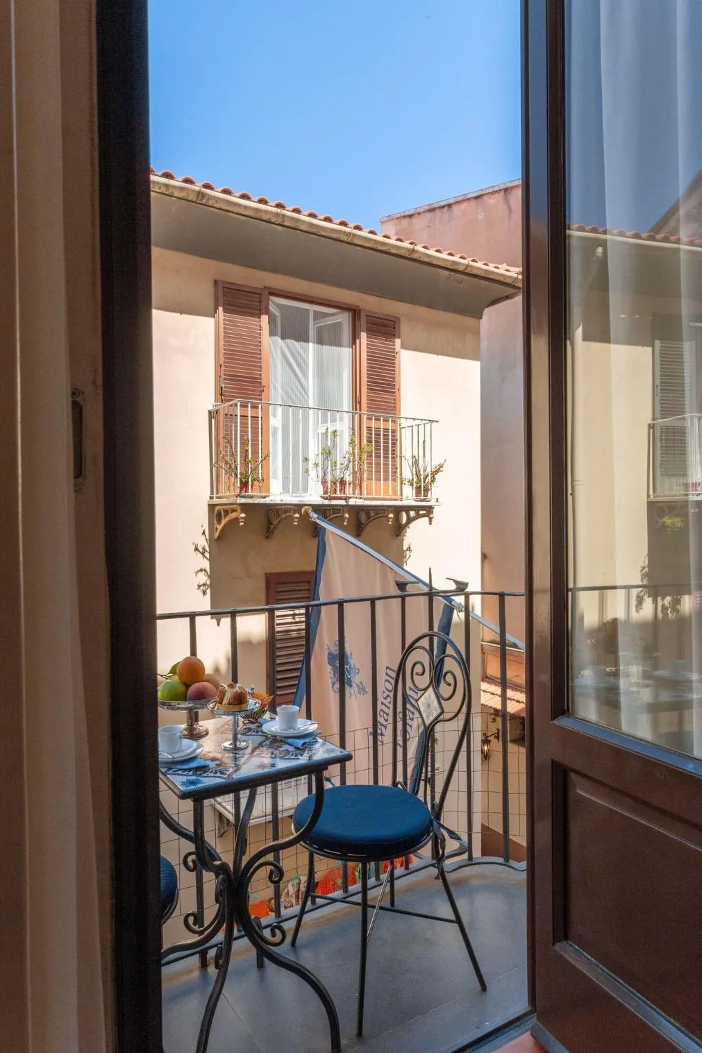 JUNIOR SUITE STANDARD Room, Maison Tofani, Naples