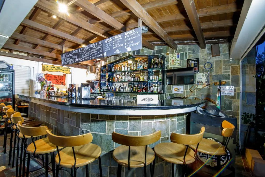 Bar, Elpida Apartments, Crete