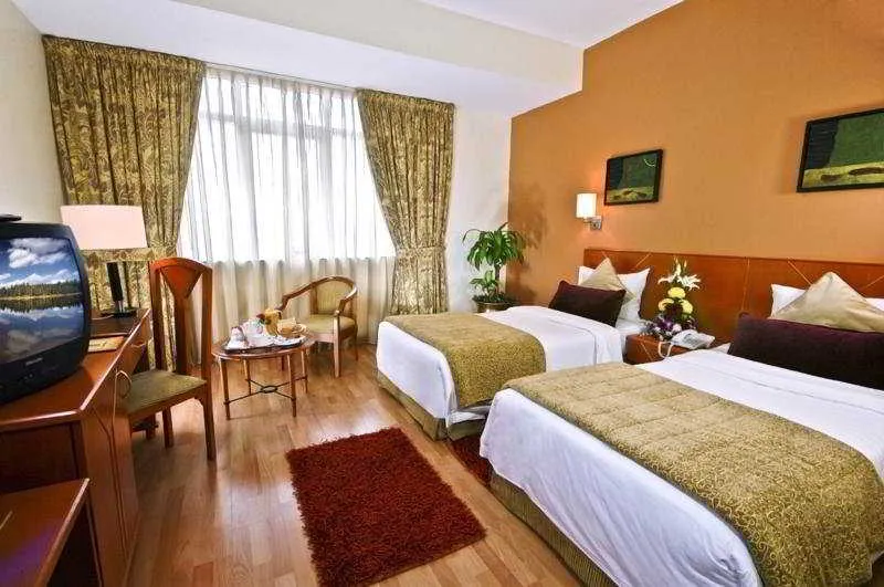 Double or Twin STANDARD Room, Landmark Hotel Baniyas, Dubai