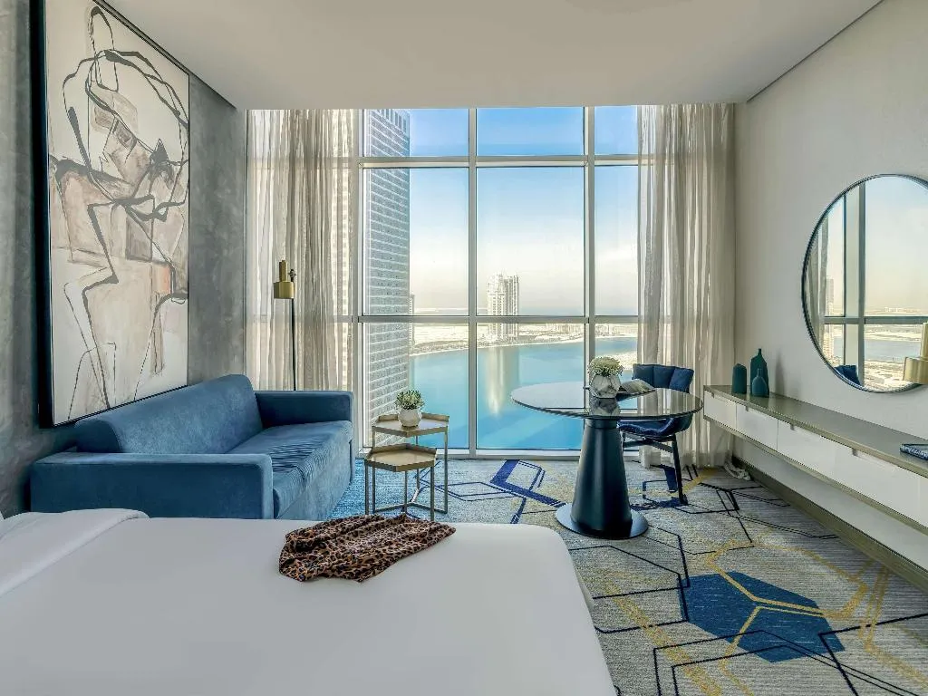 TWIN LAGOON VIEW Room, Pullman Sharjah, Dubai