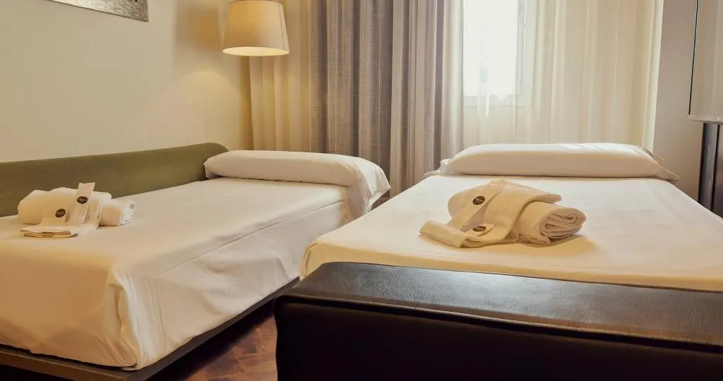 JUNIOR SUITE STANDARD Room, Hotel Vertice Sevilla Aljarafe, Seville