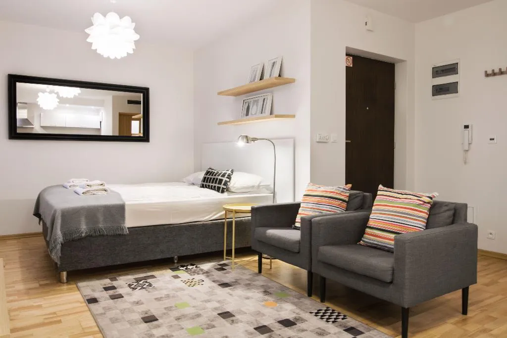 STUDIO CAPACITY 2 Room, Yourplace Biskupia Apartments, Krakow