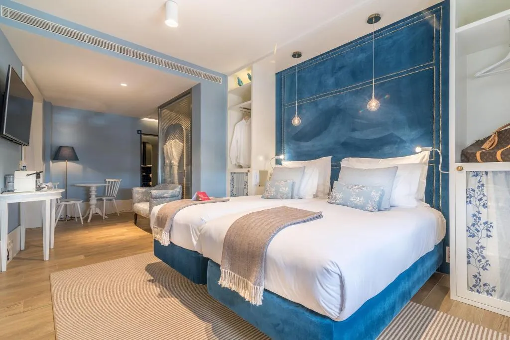 DOUBLE SUPERIOR RIVER VIEW Room, Lx Boutique Hotel, Lisbon