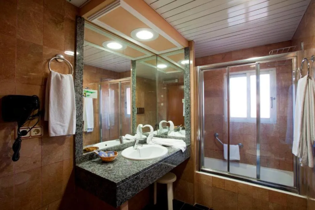 Double or Twin STANDARD Room, Cabana, Costa Blanca