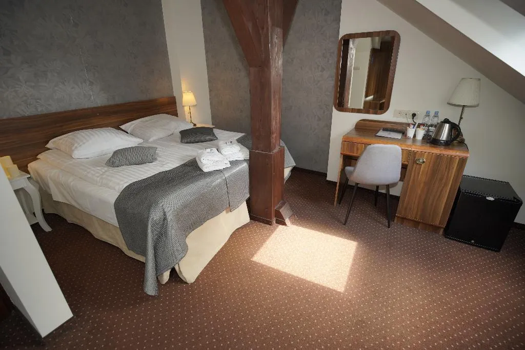QUADRUPLE STANDARD Room, Wit Stwosz Hotel, Krakow