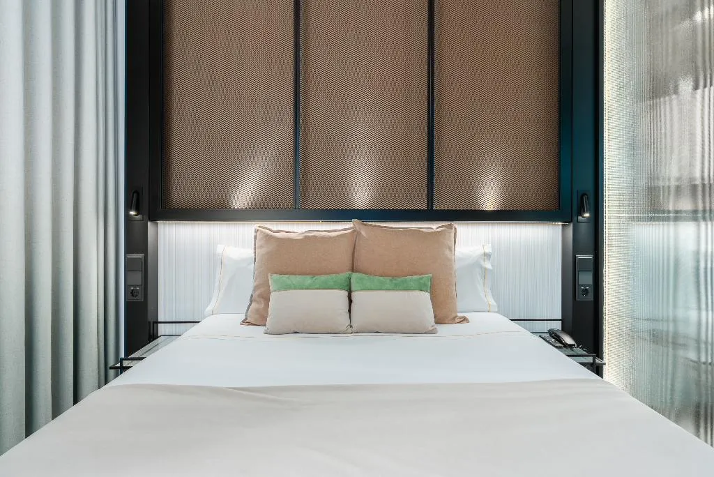 DOUBLE SUPERIOR WITH TERRACE Room, Akeah Hotel Gran Via, Madrid