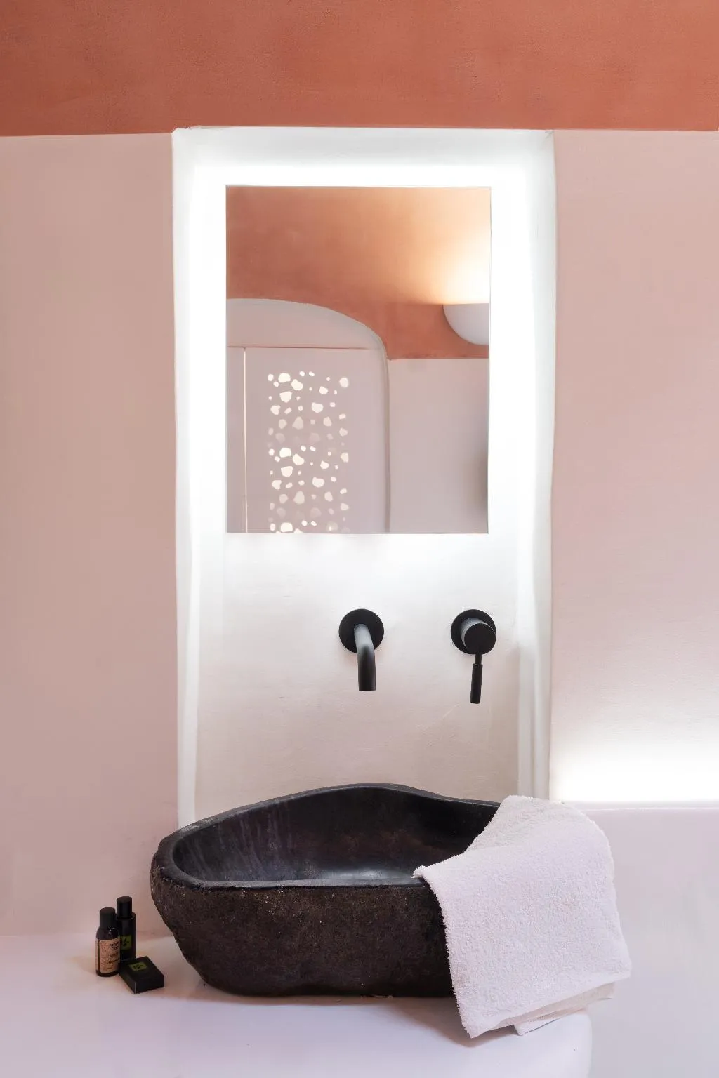 SINGLE ONE BED Room, Kykladonisia Traditional Settlement, Santorini