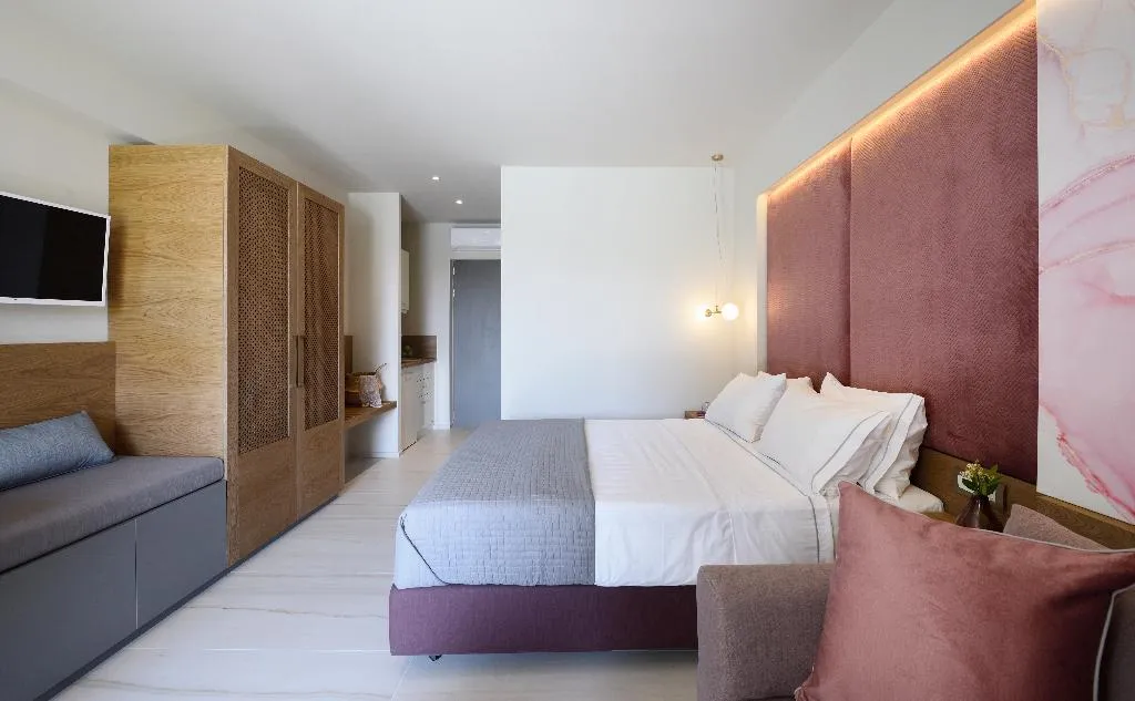 SUITE WITH DOUBLE BED Room, Serenity Suites, Halkidiki