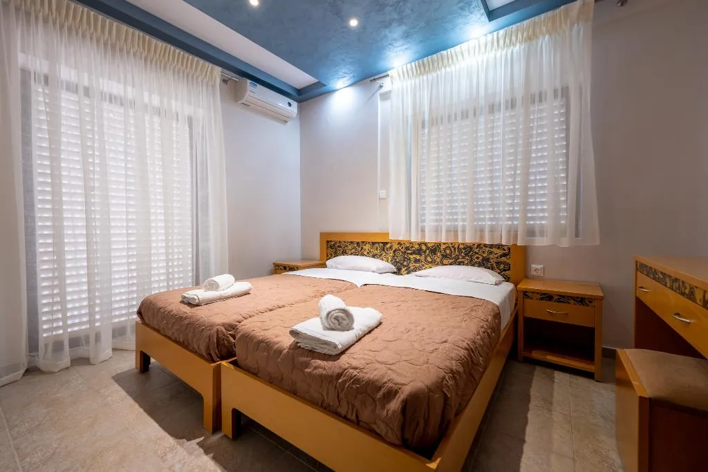 TRIPLE STANDARD Room, Milonas House Apartments, Halkidiki
