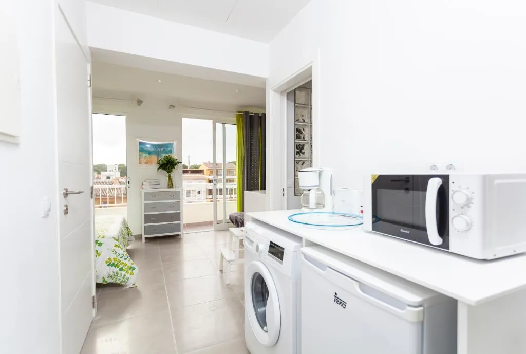 APARTMENT SEA VIEW TWO BEDROOMS Room, Yourhouse Monges, Majorca